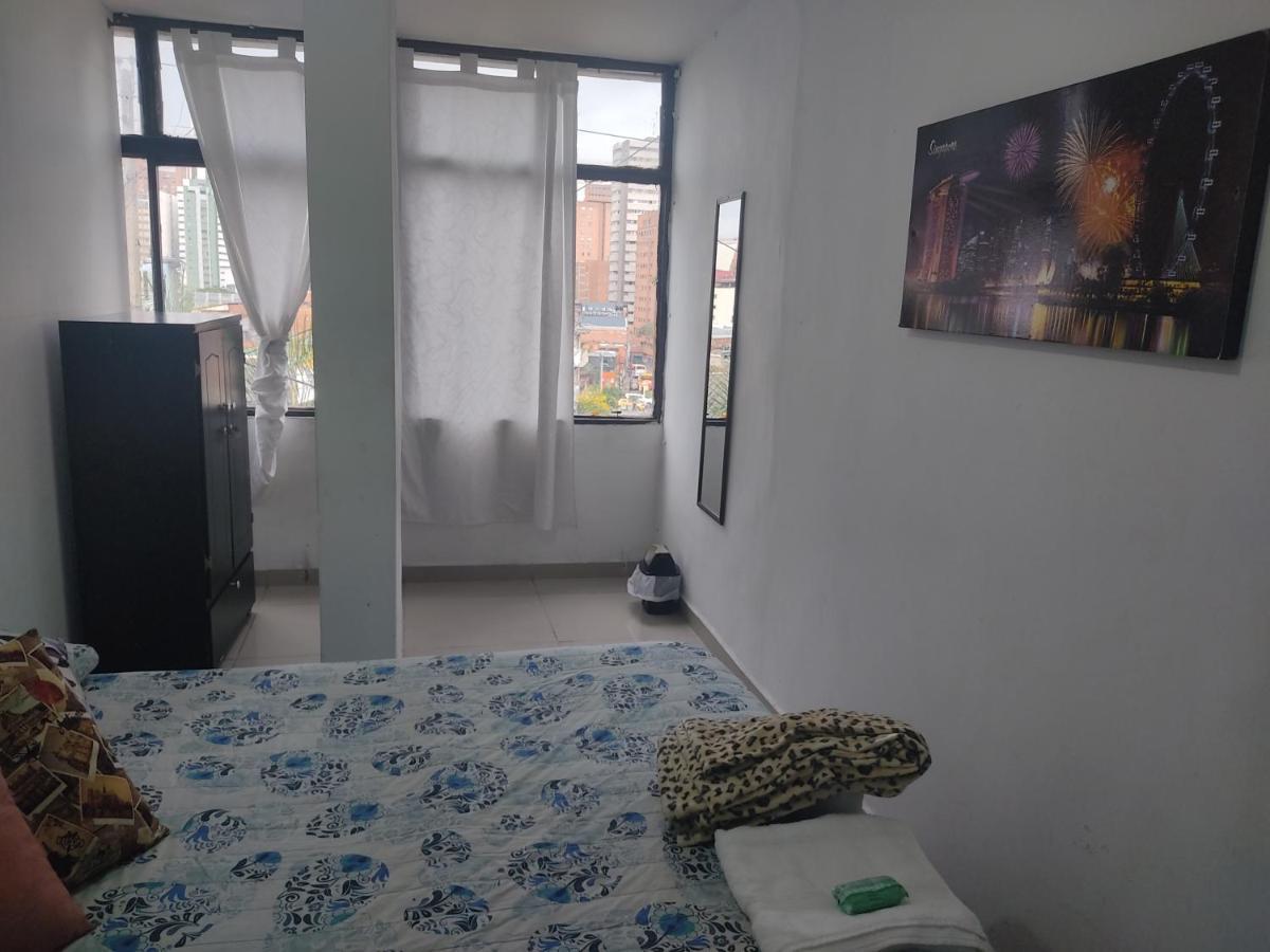 Hostal Komfort Medellín Extérieur photo