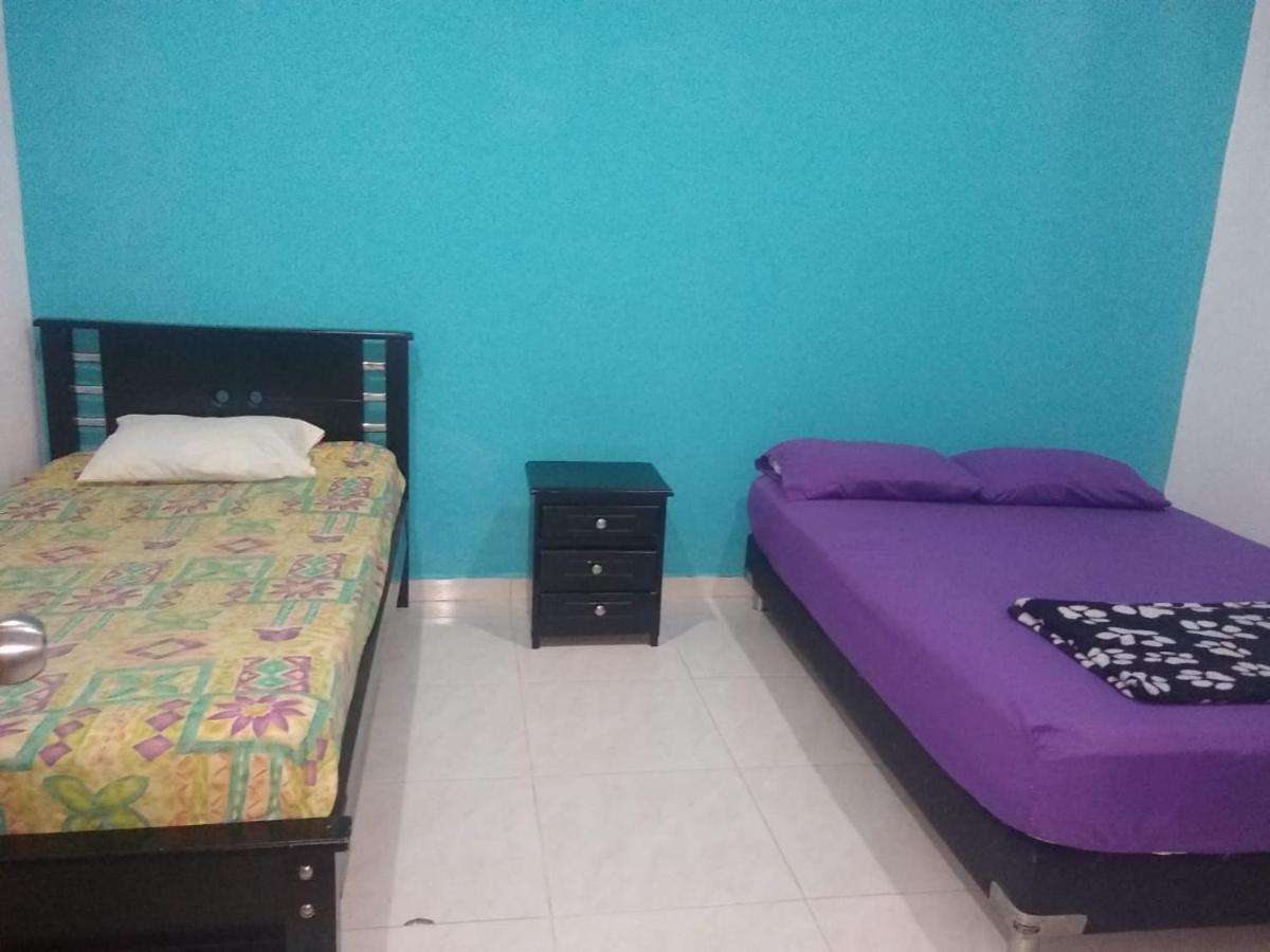 Hostal Komfort Medellín Extérieur photo