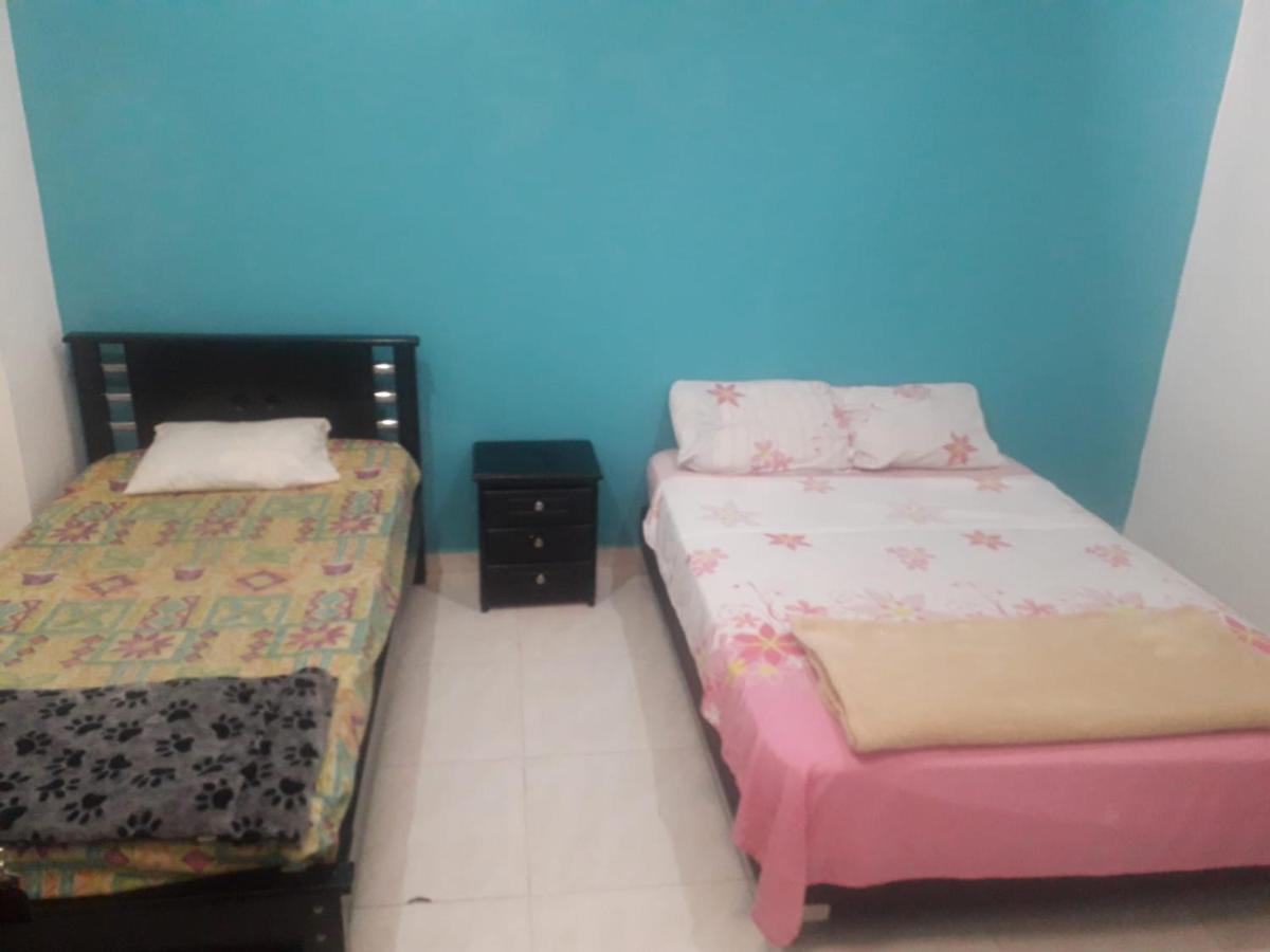 Hostal Komfort Medellín Extérieur photo