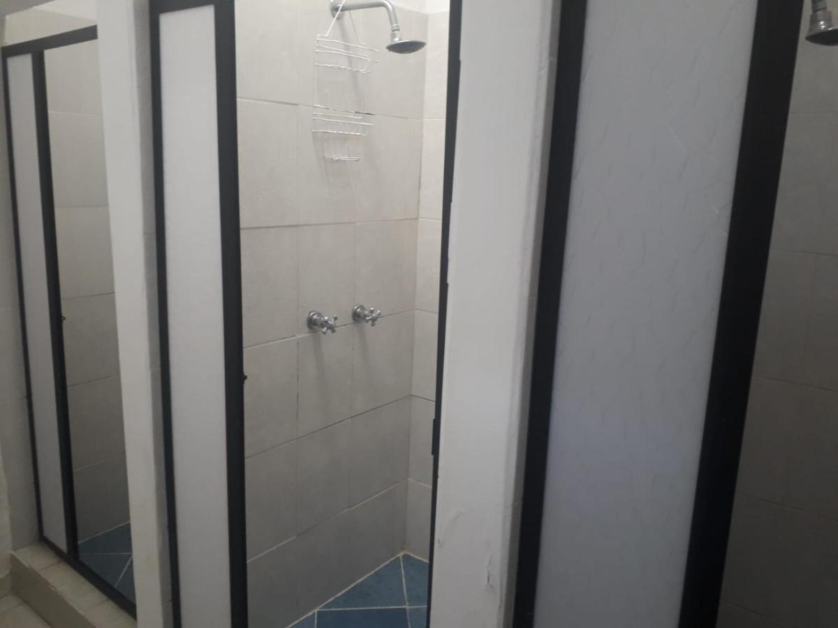 Hostal Komfort Medellín Extérieur photo