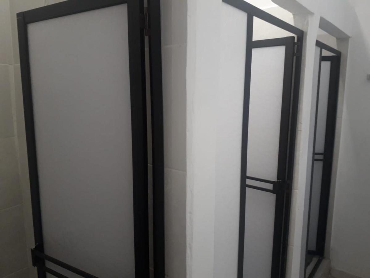 Hostal Komfort Medellín Extérieur photo