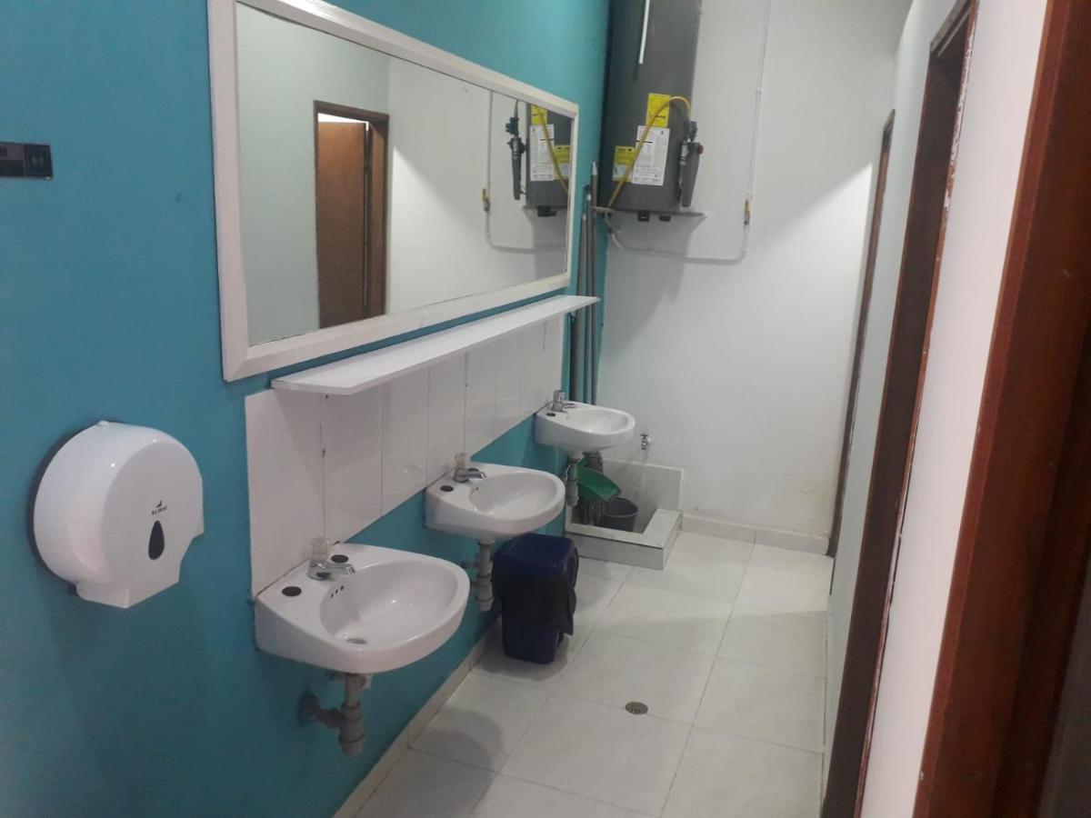 Hostal Komfort Medellín Extérieur photo